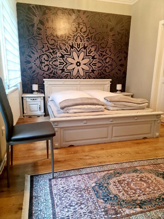 Huerrem Apartman Eger Eksteriør billede