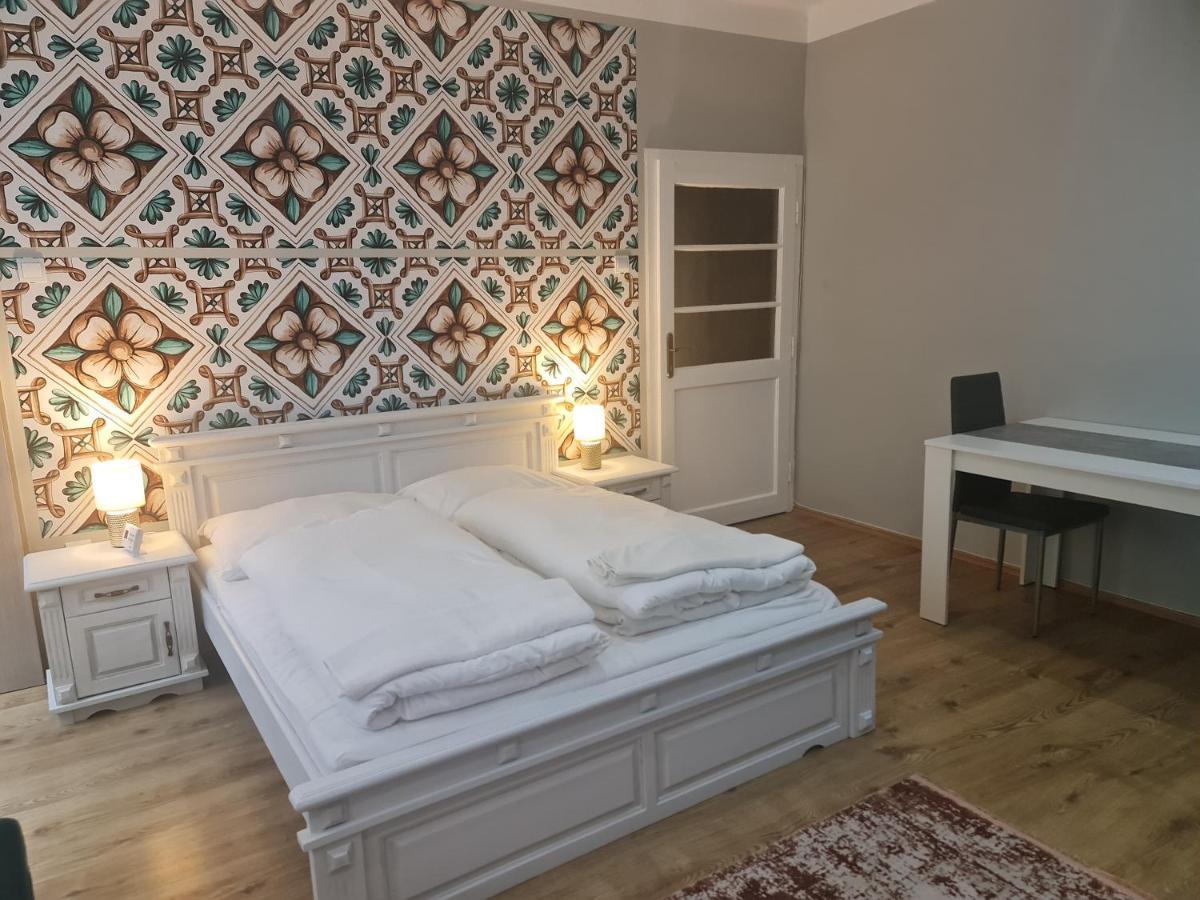 Huerrem Apartman Eger Eksteriør billede