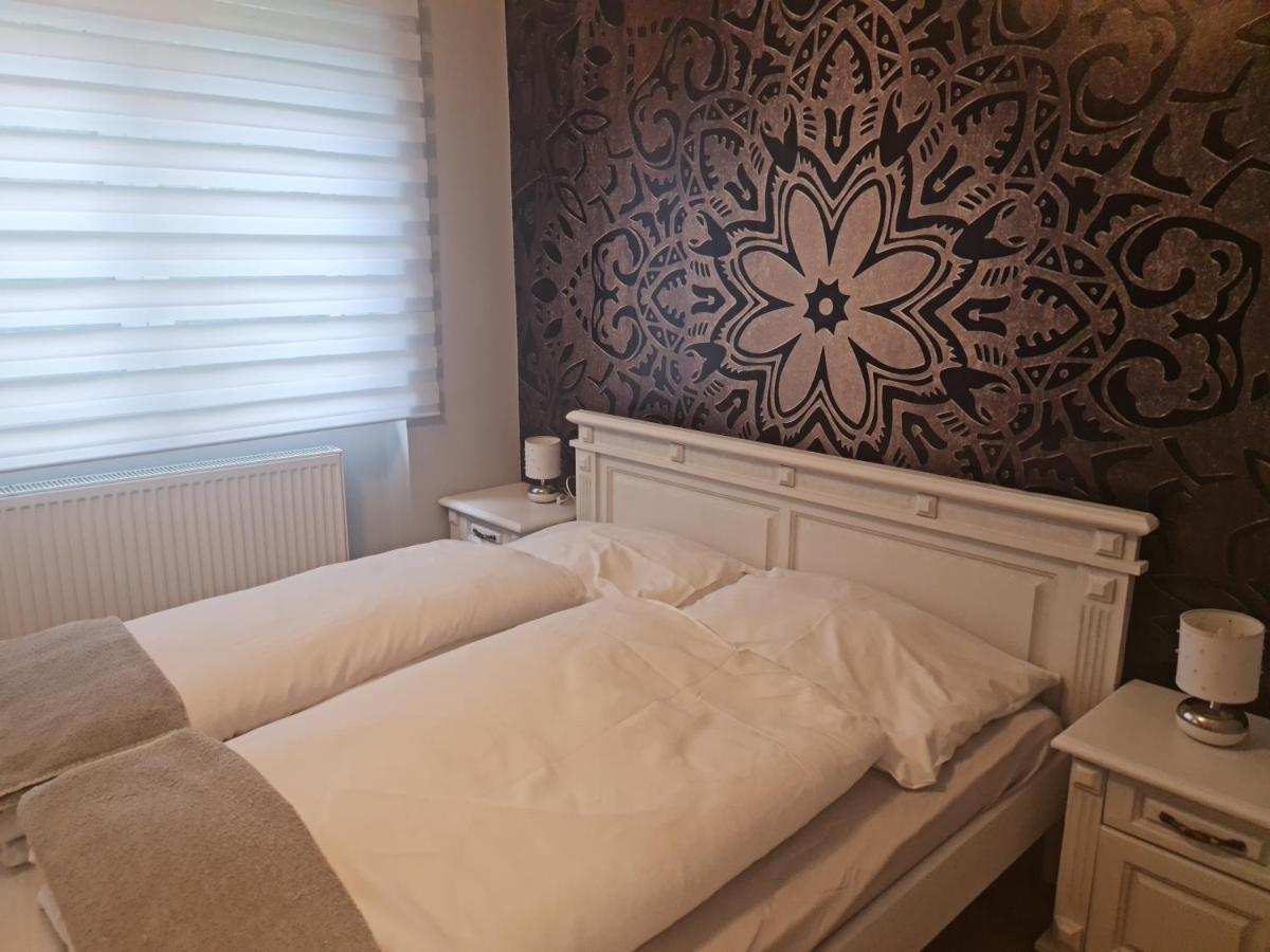 Huerrem Apartman Eger Eksteriør billede